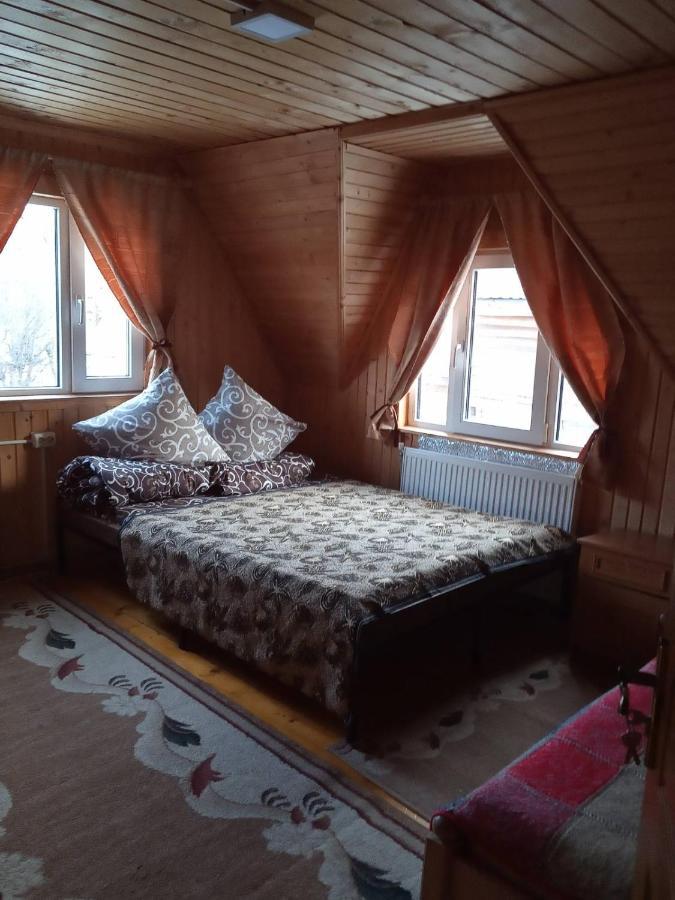 Hotel У Олега Verkhne-Studenyy Pokój zdjęcie