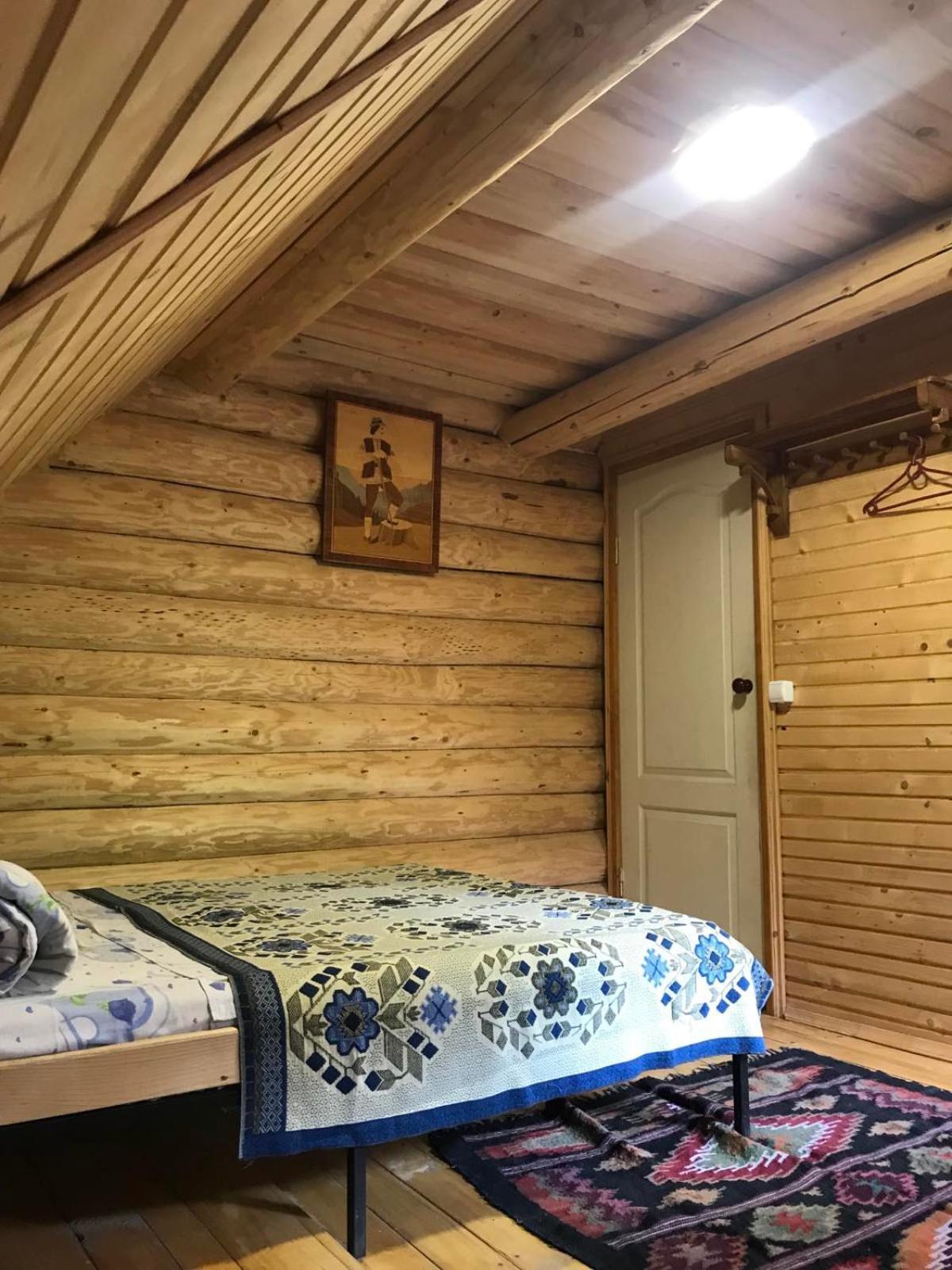 Hotel У Олега Verkhne-Studenyy Zewnętrze zdjęcie