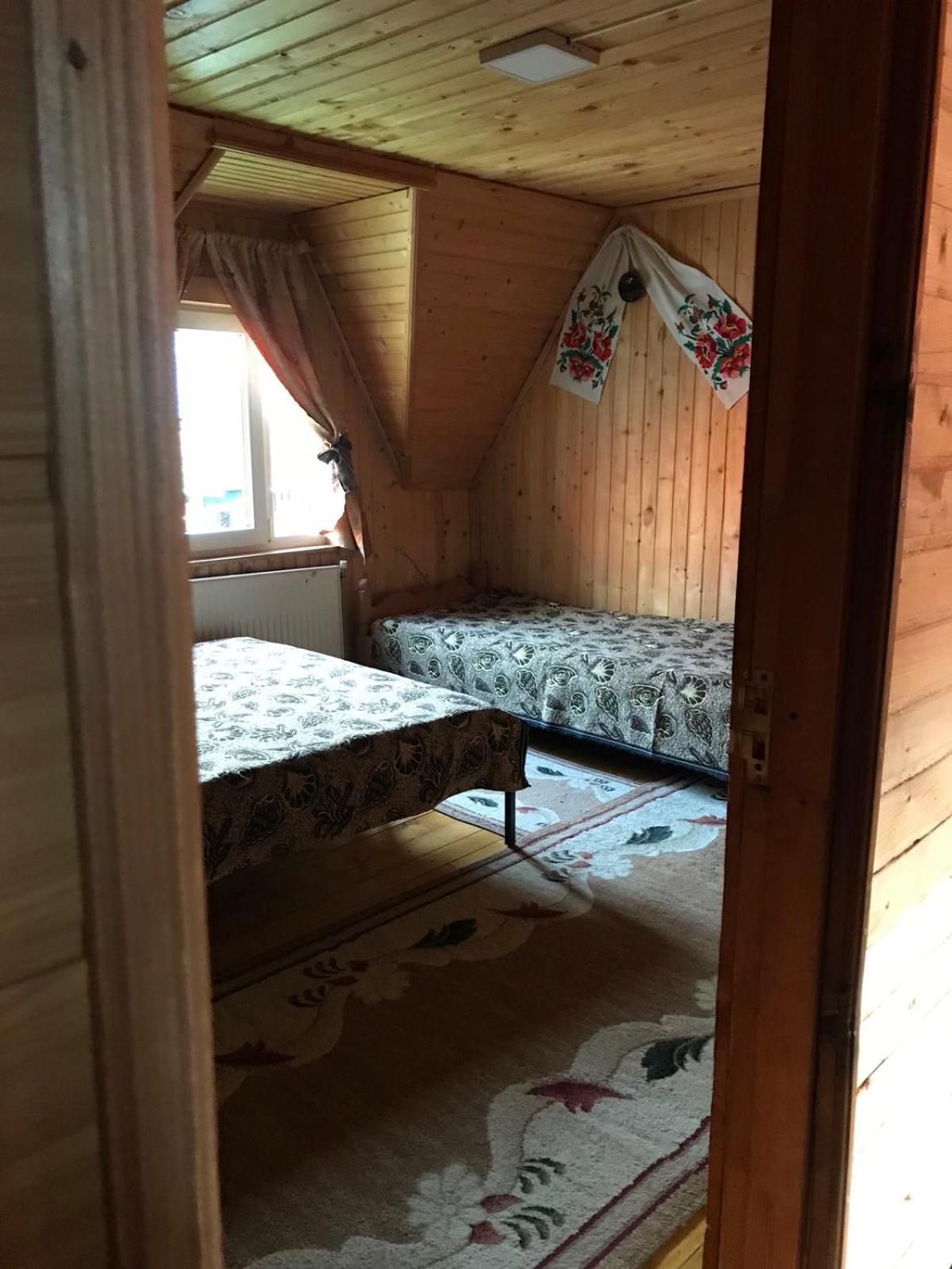 Hotel У Олега Verkhne-Studenyy Zewnętrze zdjęcie