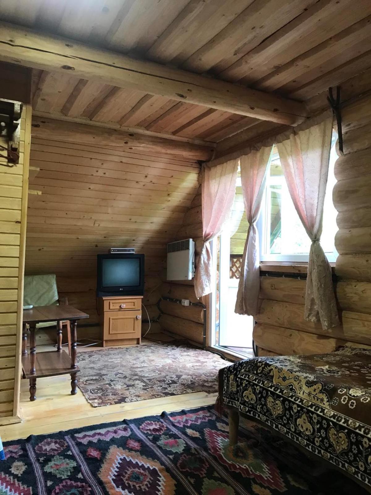 Hotel У Олега Verkhne-Studenyy Zewnętrze zdjęcie