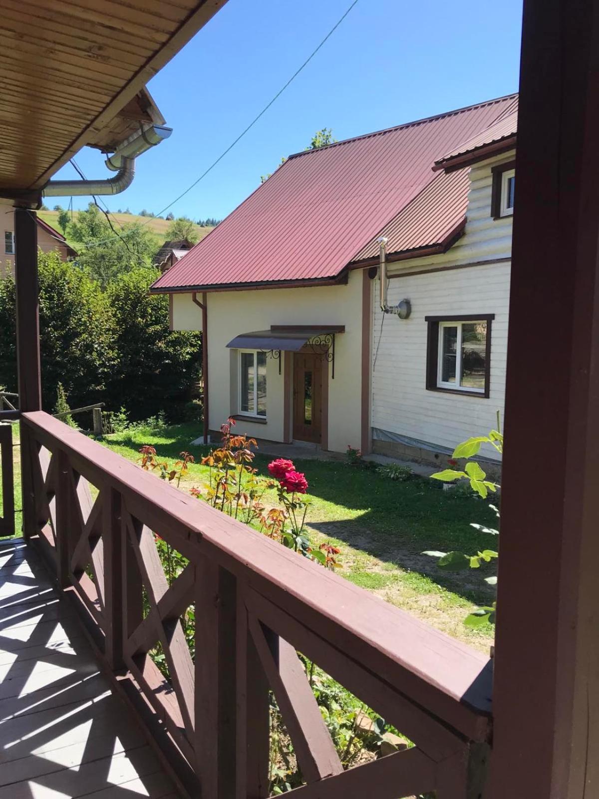 Hotel У Олега Verkhne-Studenyy Zewnętrze zdjęcie